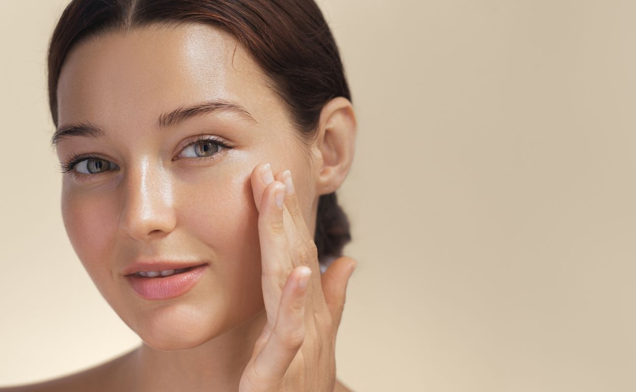 Routine skincare minimaliste pour peau sensible
